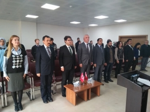 Üniversite Öğrencilerine Sağlık Ve Yöneticilik Konferansı