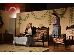 “Lütfen Kızımla Evlenir Misiniz” Edremit’te Sahnelendi