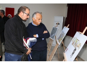 Bayraklı’nın Karikatürleri Beğeni Topluyor