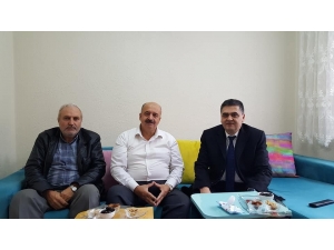 Başkan Yalçın, Kutsal Topraklardan Dönen Vatandaşları Ziyaret Etti