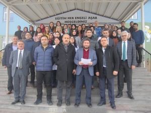Eğitim Bir Sen 2 Nolu Şube Başkanı Karataş: “Bilginin Gücünü Cehaletin Cürmüne Teslim Etmemeliyiz”