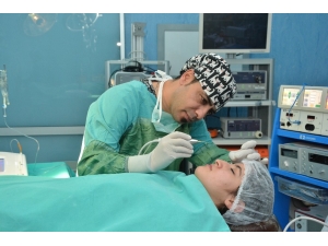 Piezo Cerrahisi İle Ultrasonik Burun Estetiği