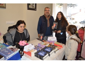 Yenişehirli Şair Okurlarıyla Buluştu