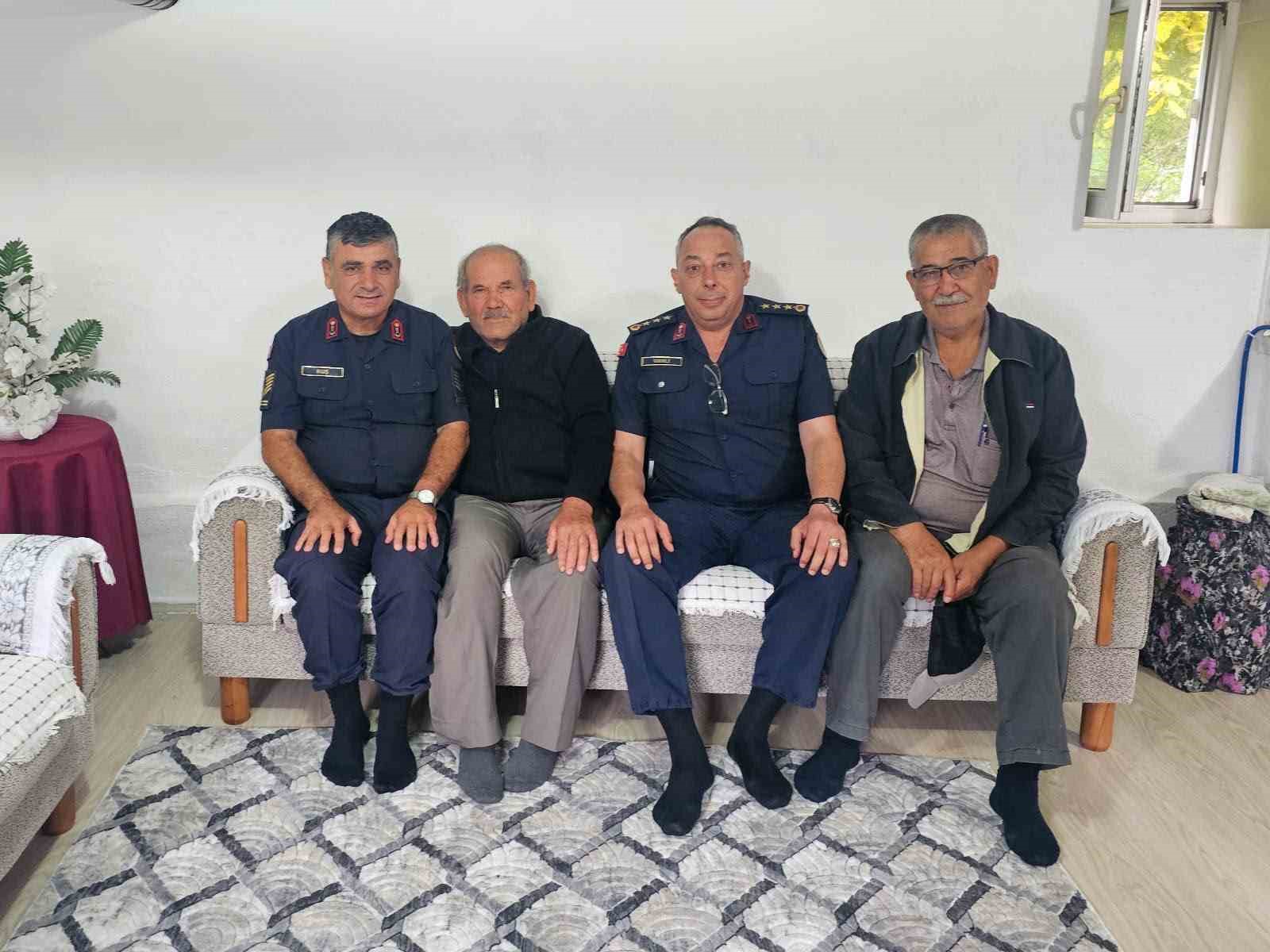 il-jandarma-komutani-vanli-gazilerle-bir-araya-geldi