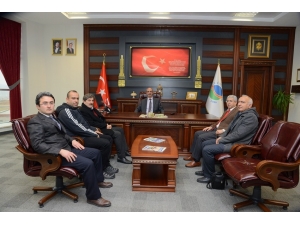 Prof. Dr. Adnan Baki, Matematiğe Farklı Bakışı Anlattı