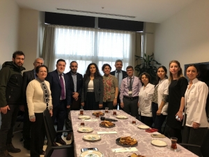 Çekilişle Kazandığı Sıfır Otomobili Hemofili Derneği’ne Bağışladı