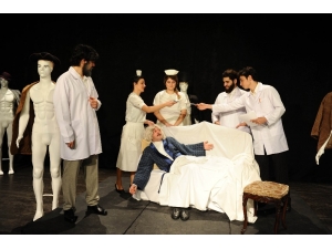 Karşıyaka Belediye Tiyatrosundan Yeni Oyun