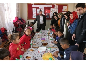 Büyükşehir, Üniversite Öğrencileriyle İlkokul Öğrencilerini Buluşturdu