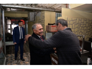 Niğde Belediye Başkanı Özkan Esnafın Yanında