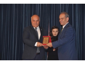 Başkan Şanlı Sanat Ödülüne Layık Görüldü