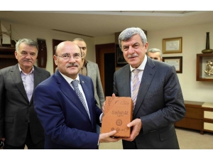 Başkan Karaosmanoğlu, Bem-bir-sen Genel Başkanını Konuk Etti