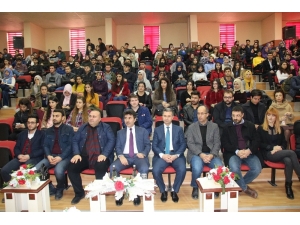 “Dilimiz Bayrağımızdır” Konferansı
