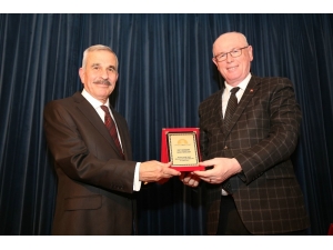 Odunpazarı Belediyesi’ne 5 Dalda Sanat Ödülü