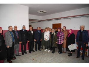 Başkan Üzülmez’den Okul Kermesine Destek