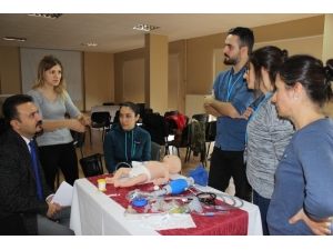 Zonguldak’ta Yeni Doğan Canlandırmaya Katılanlara Sertifikaları Verildi