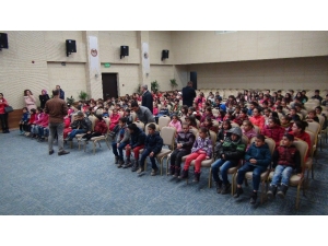 Batman’da Köyde Eğitim Gören Öğrenciler Sinemayla Tanıştı