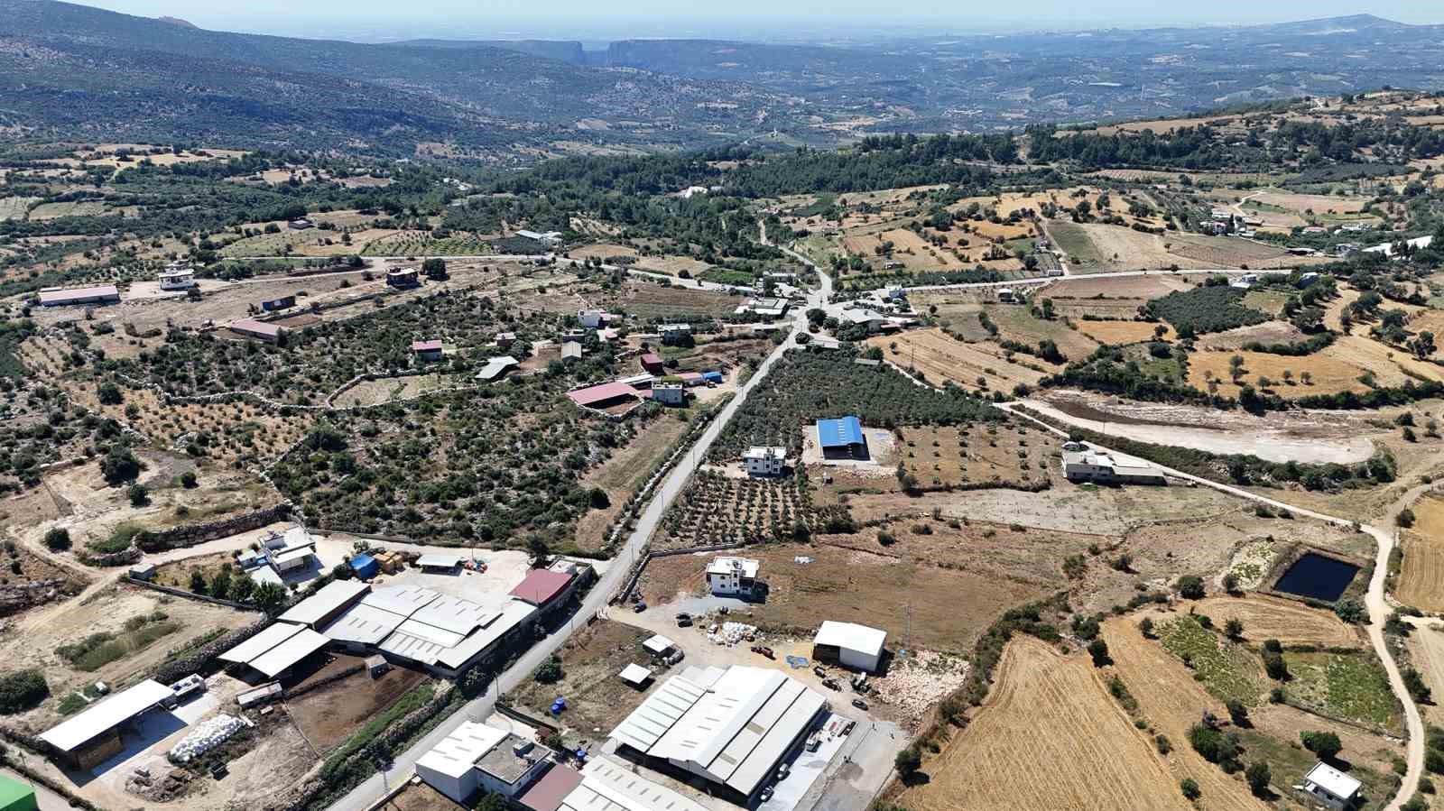 mersin-de-kirsal-yollar-guvenli-ve-konforlu-hale-getiriliyor