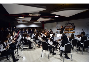 Sulukule Sanat Akademisi İle İtü Türk Musikisi Devlet Konservatuvarı Arasında Eğitim Protokolü