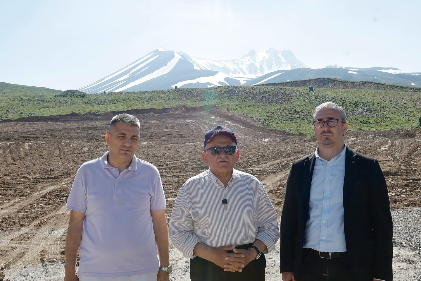 baskan-buyukkilic-mujdeyi-verdi-erciyes-in-develi-kapisi-na-yuruyen-bant