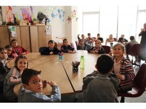 Sgm Minik Öğrencileri Ağırlıyor
