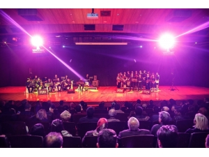 Konservatuarlı Genç Sesler Kurtuluş Günü İçin Sahne Aldı