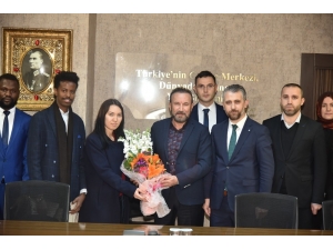 Kocaeli Uluslararası Öğrenciler Derneği’nden Başkan Doğan’a Ziyaret