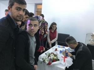 Yazar Hakan Pütün’den Liseli Gençlere Şiir Dinletisi