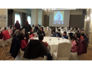 Lösemili Çocuklar Yeni Yılı Erken Kutladı