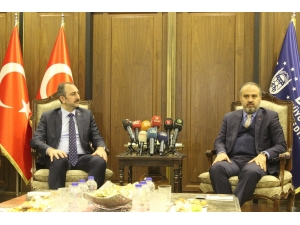 Bakan Gül’e "Adalet" Kılıcı