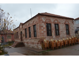 Tarihi Okul Tarihi Kültürü Devam Ettiriyor