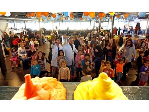 Çocuklarla Annelere Bilim Etkinliği