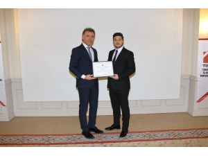 Tügik’ten Manisalı Genç İş Adamlarına İki Ödül