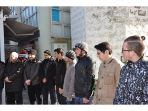 Uşak’ta Yaşanan Aile Faciasında Ölenler Defnedildi