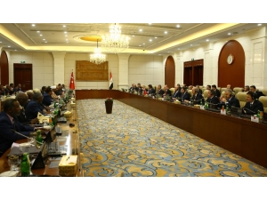 Cumhurbaşkanı Erdoğan, Sudan’da Heyetler Arası Görüşmeye Katıldı