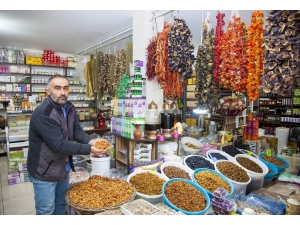 Kuru Meyveler Vitamin Deposu