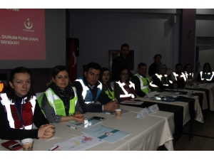 Sağlık Müdürlüğünden Afet Ve Acil Durum Eğitimi Verildi