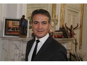 Belçika’da Memur Olarak Girdiği Belediyeye Başkan Olan Türk