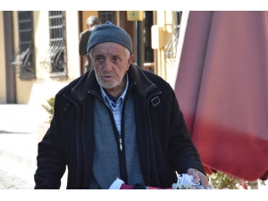 76’lık Nine Yapıyor 83’lük Dede Satıyor