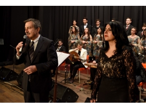 Başkan Ataç Tsm Gençlik Korosu’na Eşlik Etti