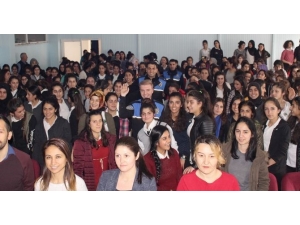 Hakkarili Öğrencilere Polislik Mesleği Anlatıldı