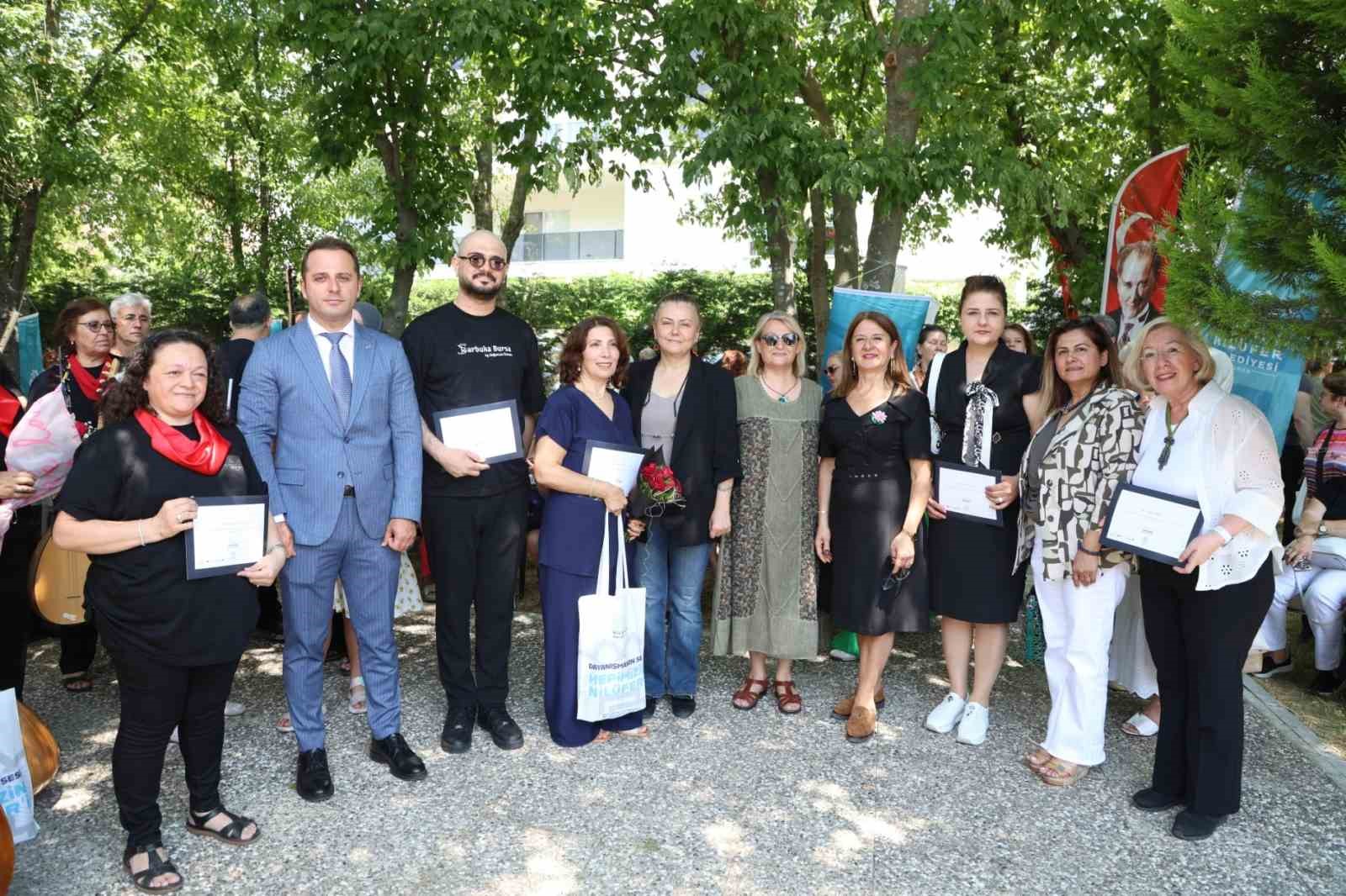 nilufer-in-olgun-genclerinden-yil-sonu-sergisi