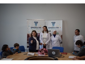 Öğrencilerden Mutfağın Ustalarına Teşekkür
