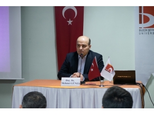 Doç. Dr. Mehmet Güneş “Karakter Abidesi” Mehmet Akif’i Anlattı
