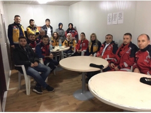 Sağlık Müdürü Mehmet Metin Demir, Sahra Hastanesi Personeliyle Bir Araya Geldi