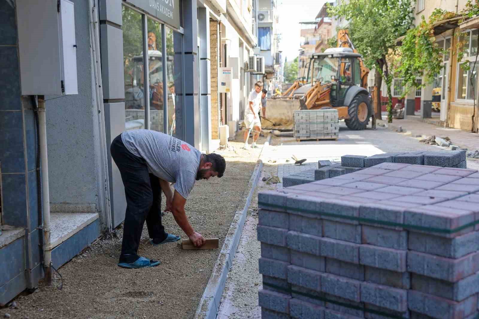 efeler-belediyesi-yol-yenileme-calismalarini-surduruyor