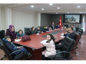 “Her Yerde Okurum Örnek Olurum” Projesine Tam Destek