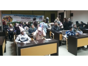 Lösemili Çocukların Yeni Yıl Sevinci