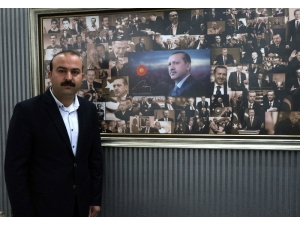 Erdoğan Sevgisini Panoya İşledi