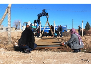 Demir Köprü Mahallenin İki Yakasını Birbirine Kavuşturdu
