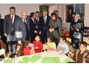 Okul Öncesinde Velilere Anne-baba Eğitimi Verilecek